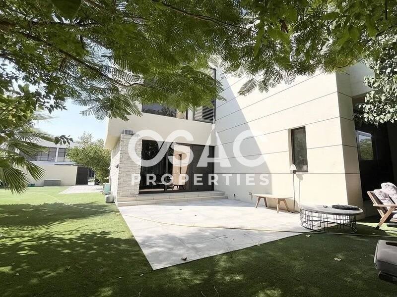 Golf View | Single Row | 5 Bed Villa - 3