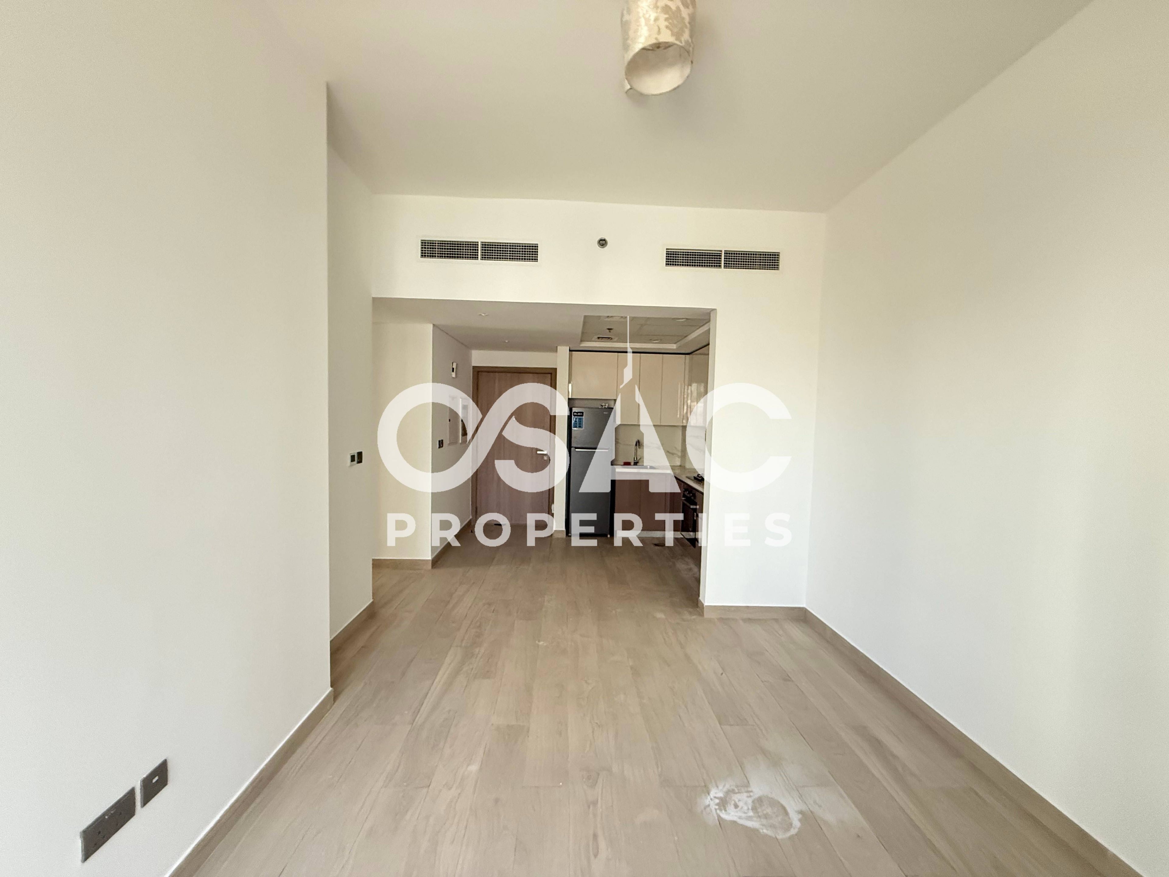 Spacious | Prime location | Unfurnished