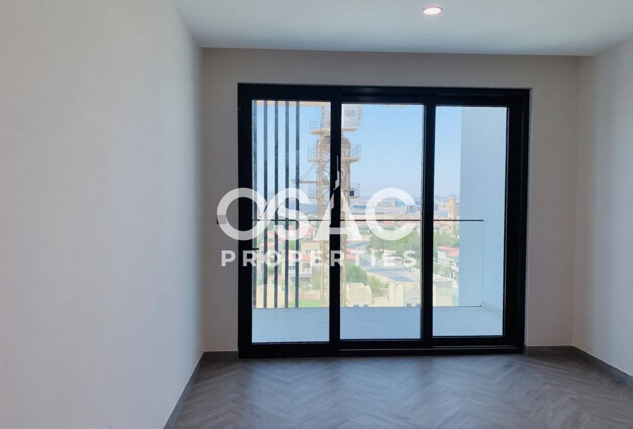 Stunning Apartment | Spacious | Prime Location - 3