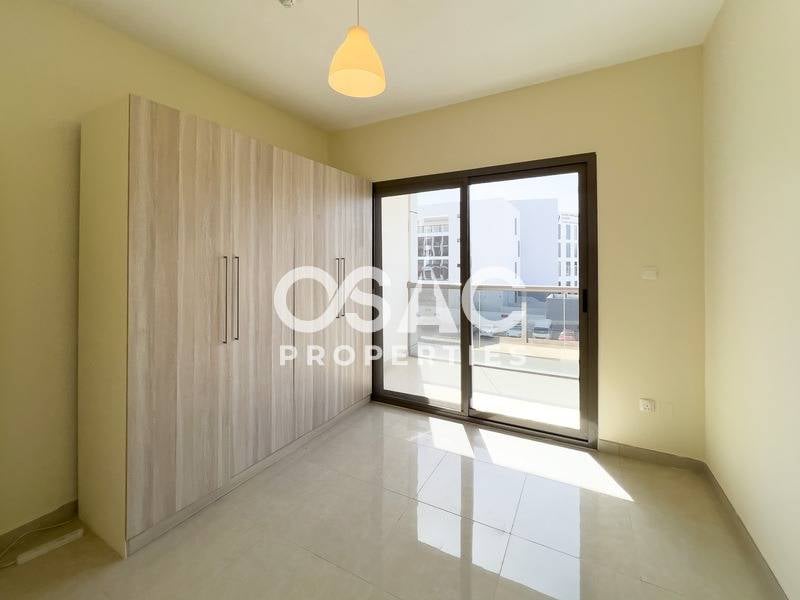 Modern Living| Community View| Corner Unit - 3