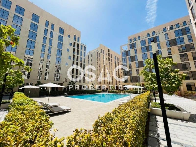 Luxury Living | Aqua Lifestyle | Resale