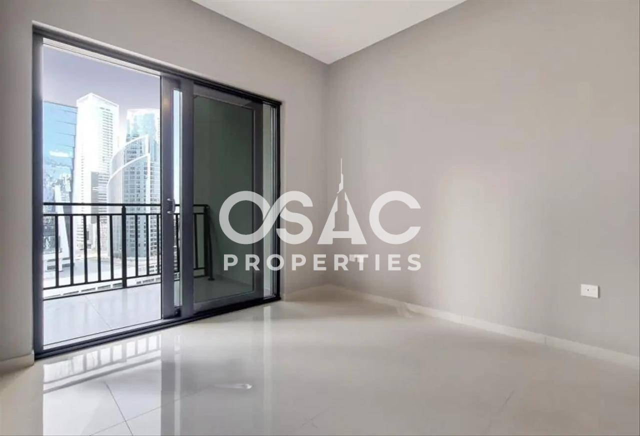POOL VIEW | VACANT | 12 CHEQUES - 4