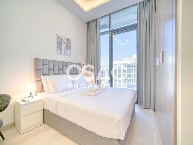 Spacious Studio | Upgraded | Fully Furnished