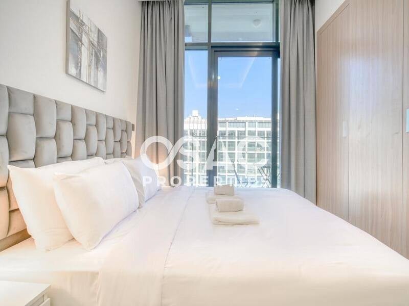 Spacious Studio | Upgraded | Fully Furnished - 2