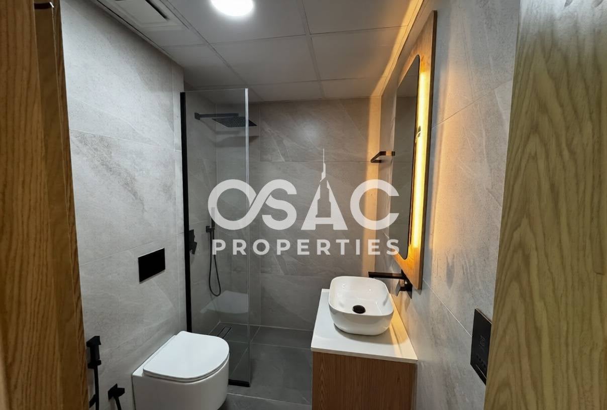 Ready Studio | Prime Location | Multiple Units - 5