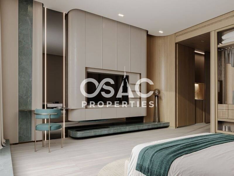 Iconic Design | Spacious | Prime Location - 3