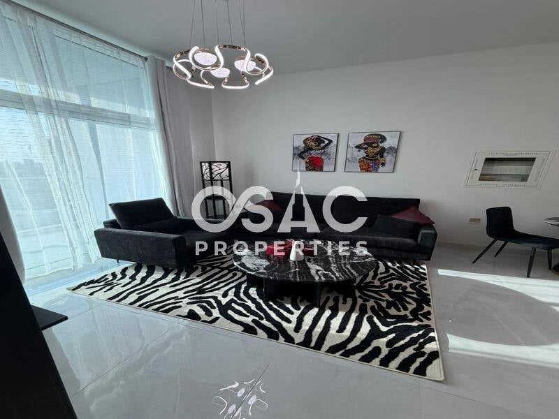 Stunning Apartment | Spacious Unit |Community View - 4