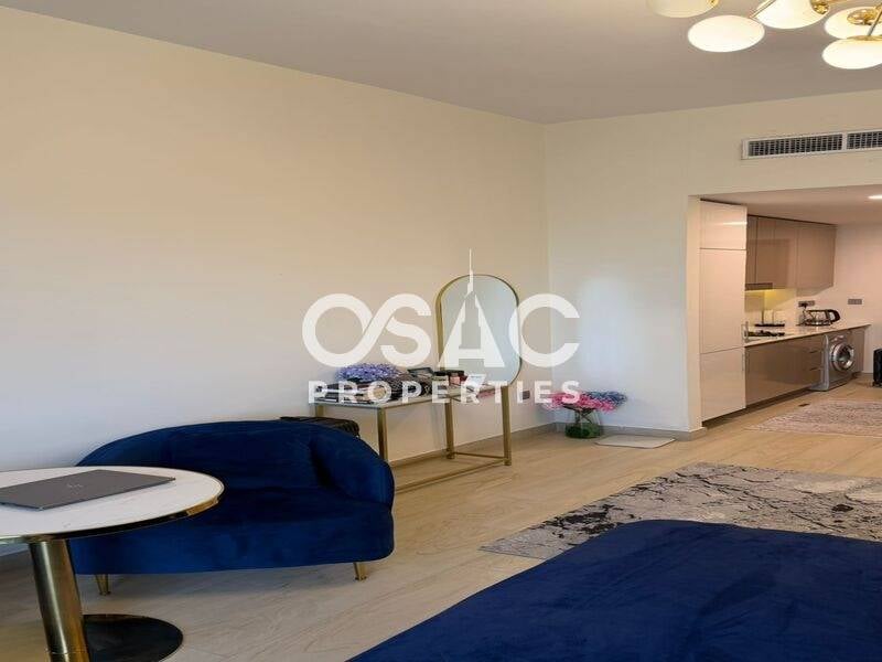 FULLY FURNISHED | COMMUNITY VIEW | READY TO MOVE