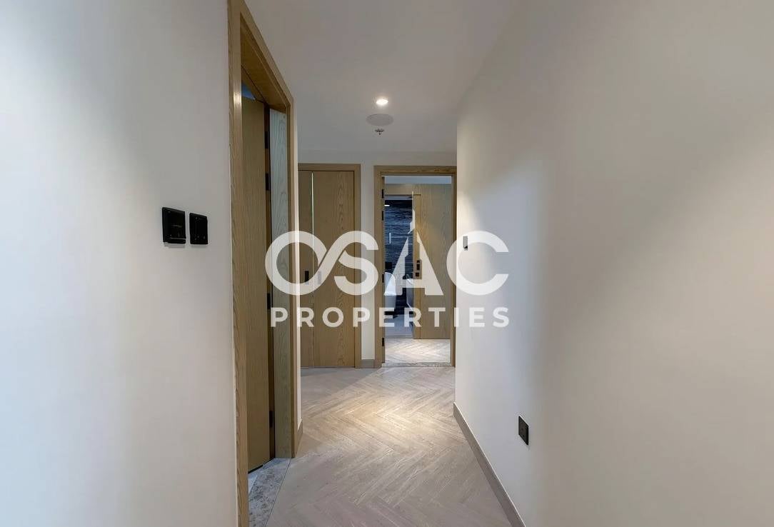 Multiple Cheques | Vacant | High floor - 5