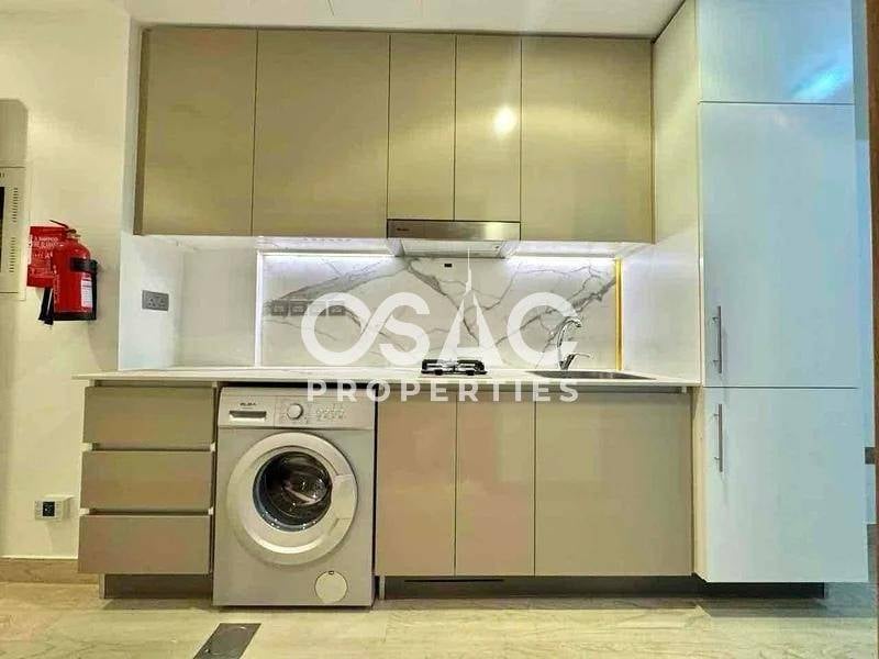 READY TO MOVE | PRIME LOCATION | STUDIO  - 5