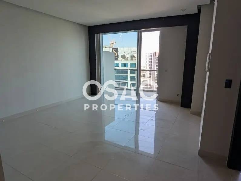 Spacious | 1 Bedroom Modern Living| Prime Location - 2