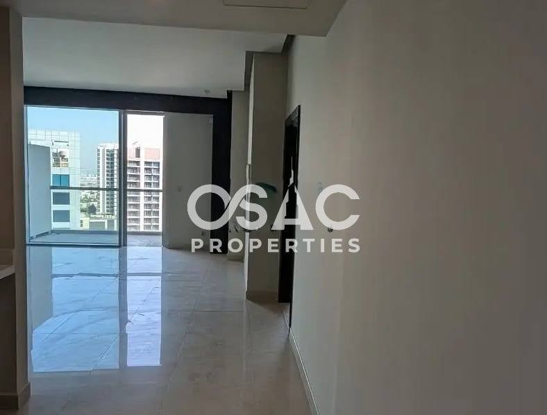 Spacious | 1 Bedroom Modern Living| Prime Location - 3
