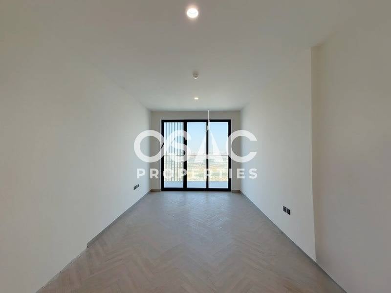 Multiple Cheques | Vacant | High floor - 3