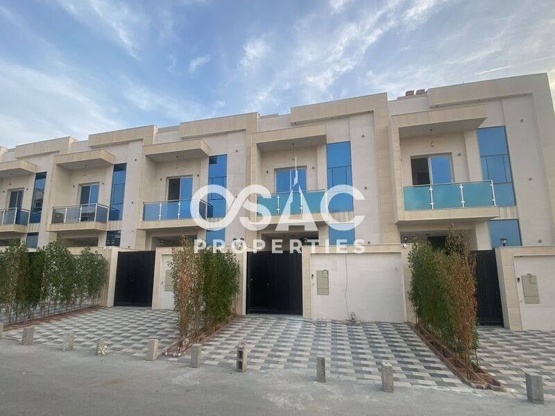  Freehold 5-Bedroom Townhouse  | Community View - 2
