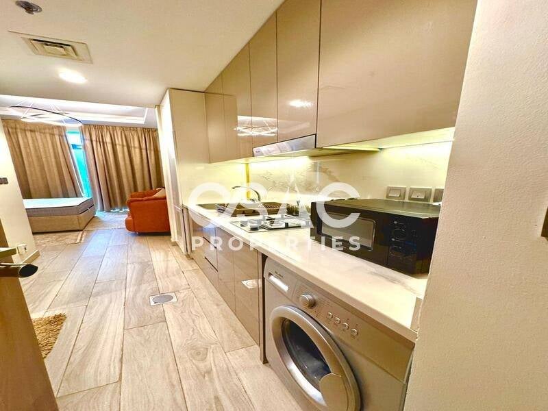  Modern | Furnished Studio | Creek View  - 2