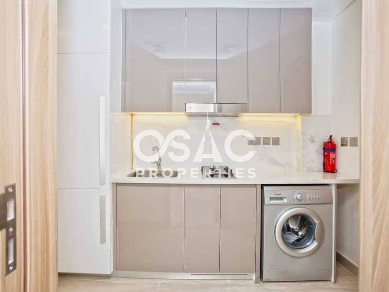 Spacious Layout | Unfurnished | Prime  Location - 5