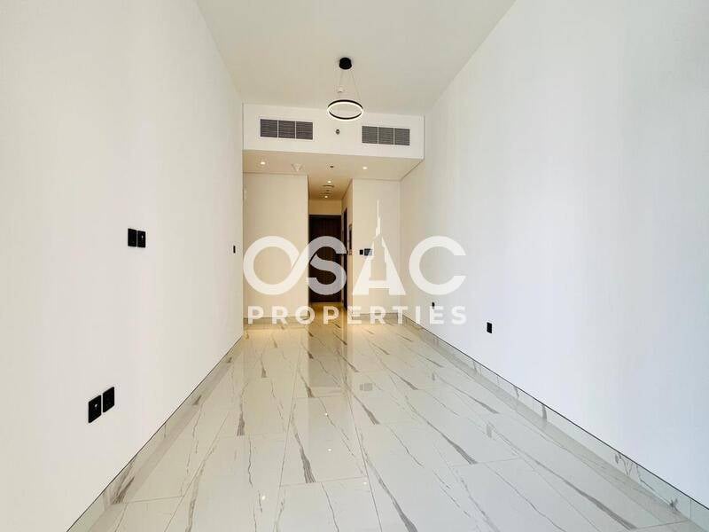 LARGE LAYOUT | LUXURY LIVING | PRIME LOCATION - 2