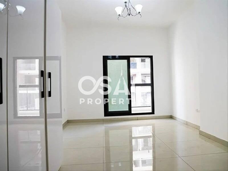 SPACIOUS LAAYOUT | CLOSE TO METRO | READY TO MOVE  - 2