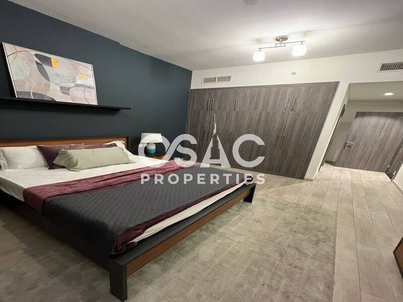 Stunning Apartment | Spacious Layout ! Community View - 5