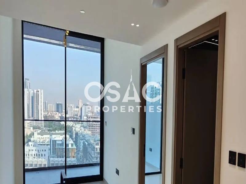 Modern 1BR Apartment | Spacious | Prime Location - 3