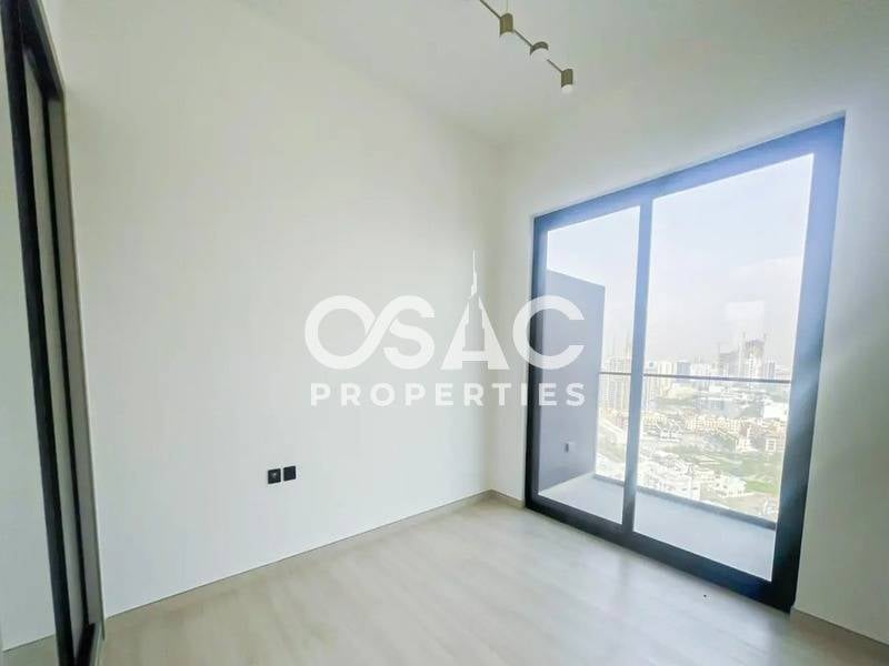 Modern 1BR Apartment | Spacious | Prime Location - 2