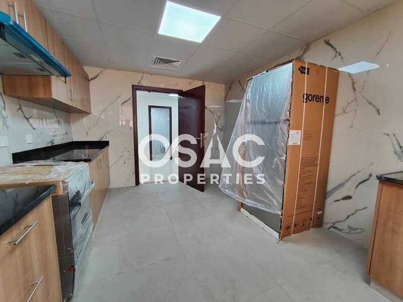 Spacious Layout | Chiller Free | Fitted Office  - 5